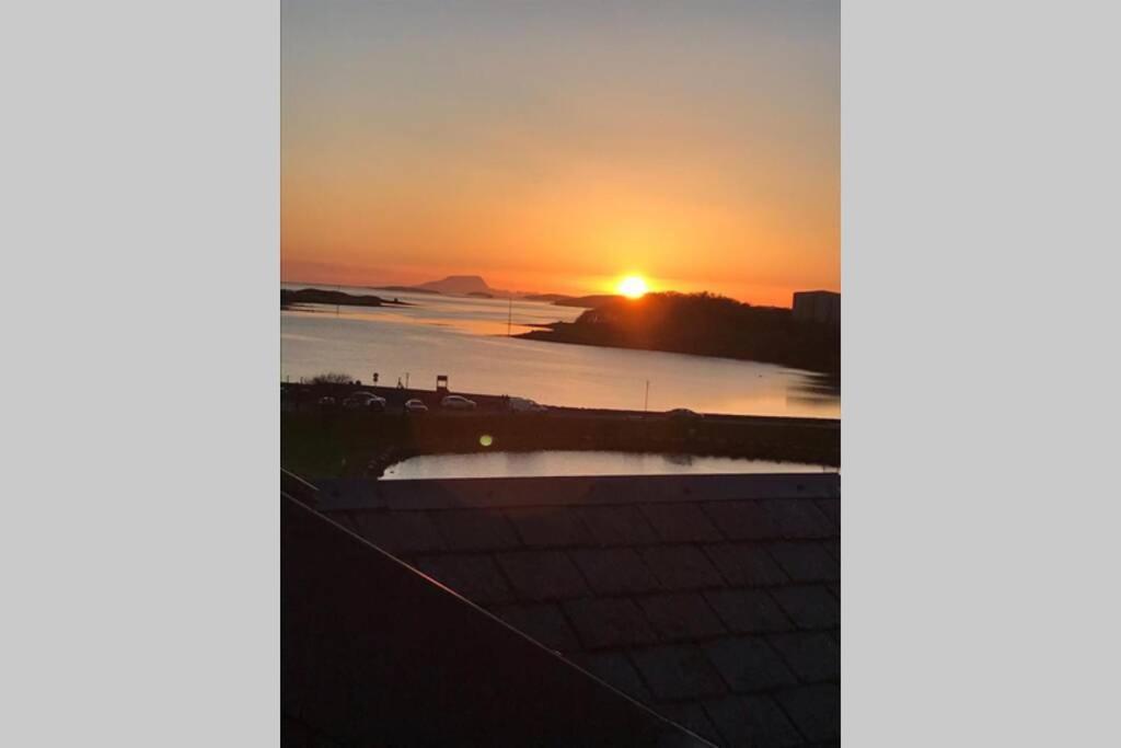 Clew Bay Balcony Views - Westport Quay Apt Appartement Buitenkant foto